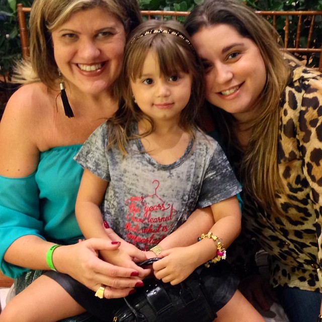 532224_685458011492404_1355981976_n