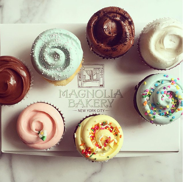 100216-mbakery-cupcakeok2