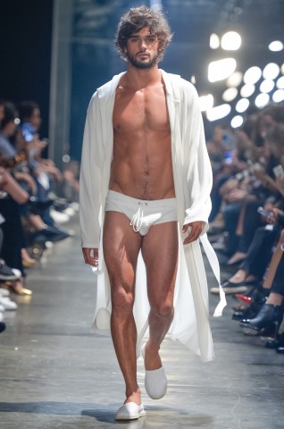 murilolomas-lookbook-spfw-verao17-lookbook-01-318x480