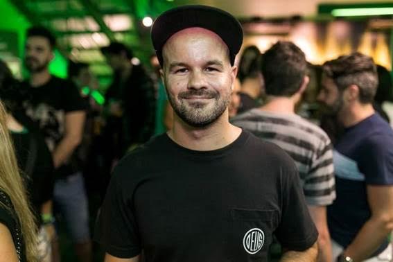 729f16ed-d3cb-4102-855d-8fdbab43e229