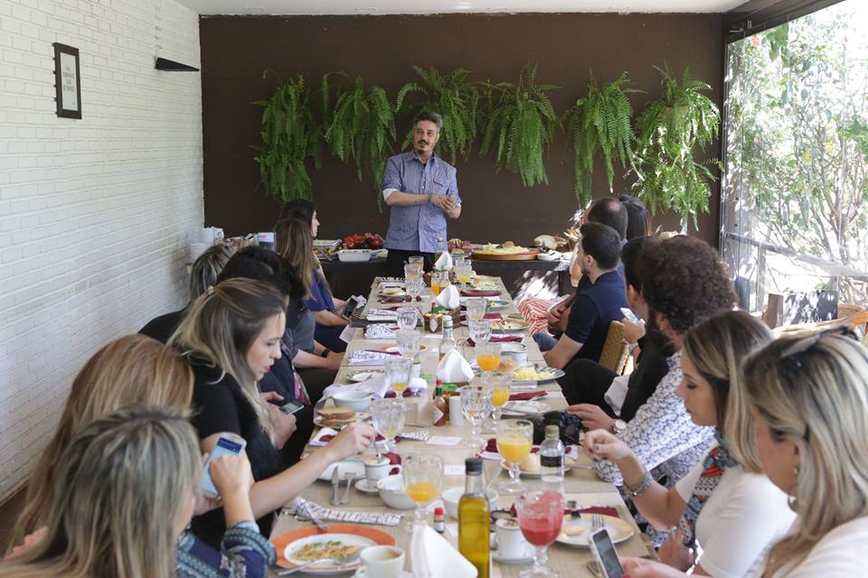 13754442_567930476723306_6080414611026396000_n (1)